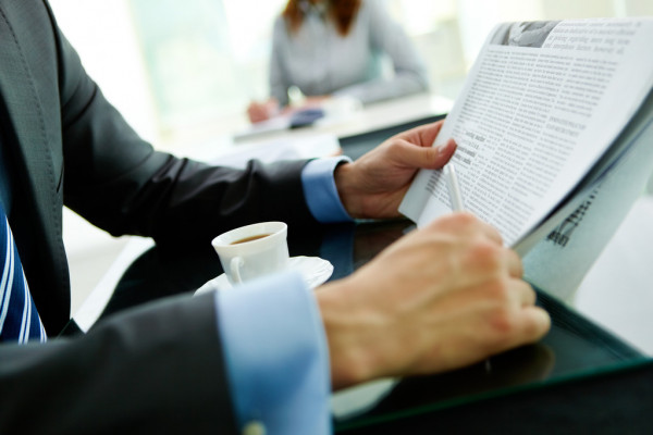 Индексы МосБиржи и РТС выросли на 0,6% в начале основных торгов